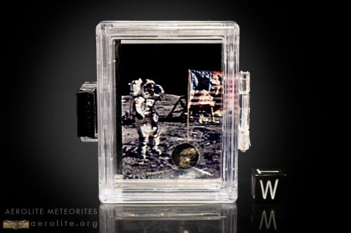 lunar-astronaut-fragment-box-ii